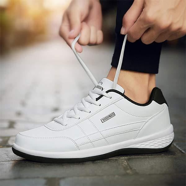 Supportive Men's Trainers Cushioned Sole Design | Walking