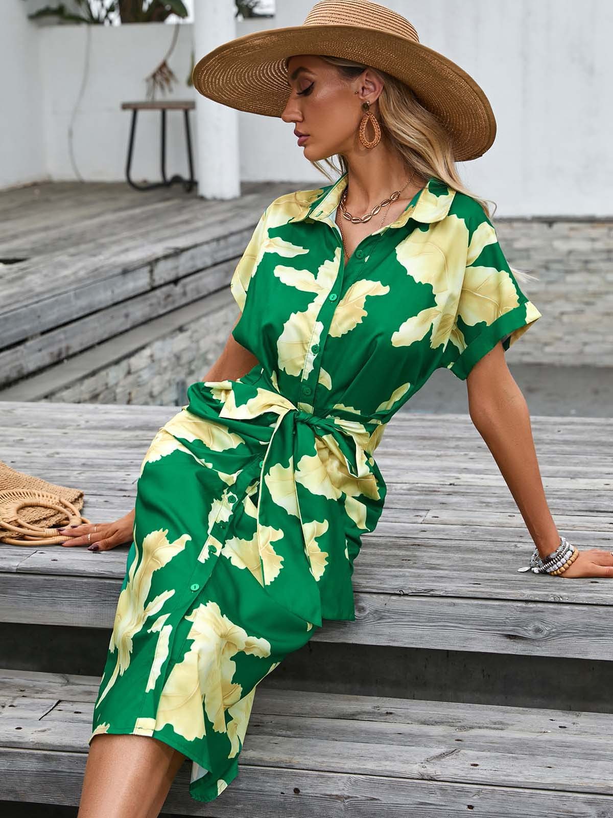 Women's Shirt Dress Leaf Print Belted | Vintage