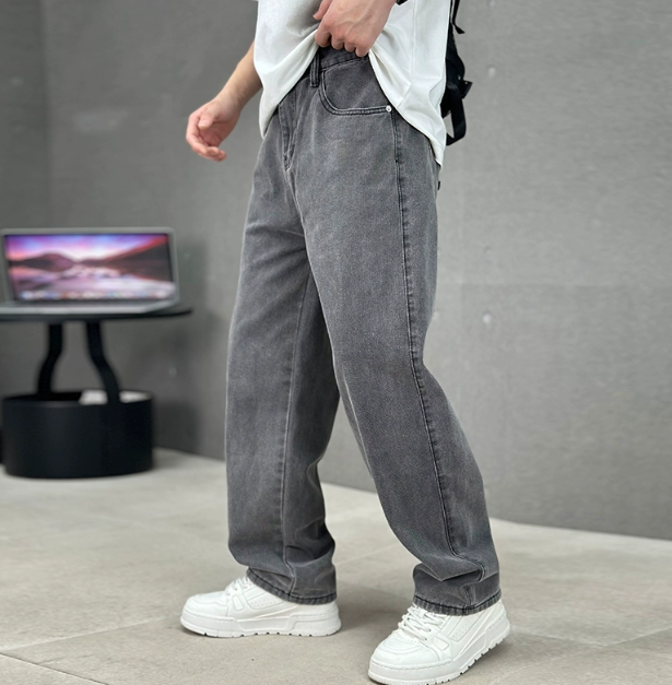 Leo | Men's Baggy Jeans | Casual