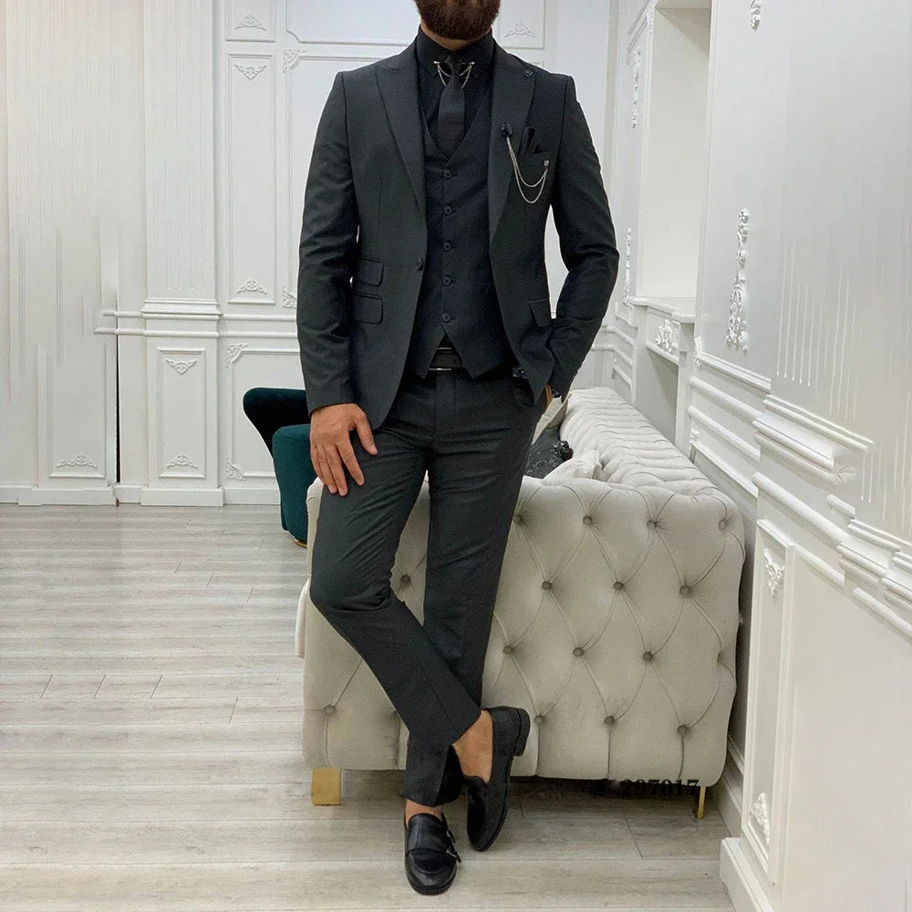 Leonardo | Men's Modern Three-Piece Wedding Guest Suit