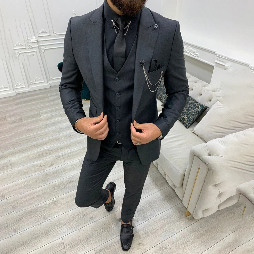 Leonardo | Men's Modern Three-Piece Wedding Guest Suit