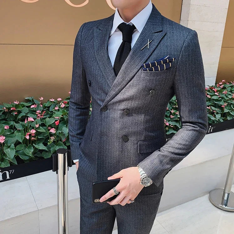 Men's Wedding and Tailored Business Suit