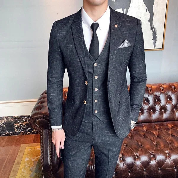 Men's Wedding and Tailored Business Suit