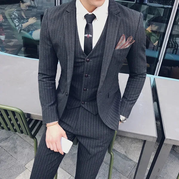Men's Wedding and Tailored Business Suit