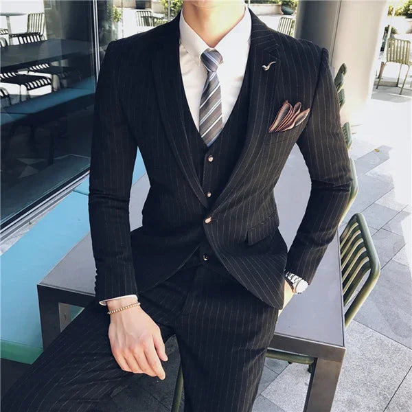Men's Wedding and Tailored Business Suit