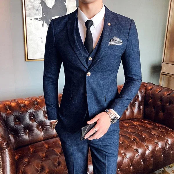 Men's Wedding and Tailored Business Suit