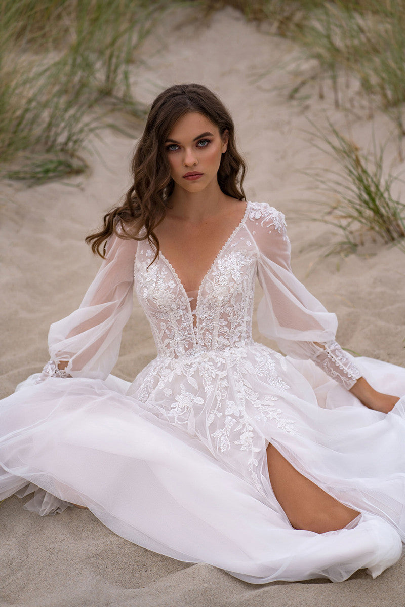 Women's Elegant Wedding Bridal Gown Sheer Lace Slit Sleeves | Maxi