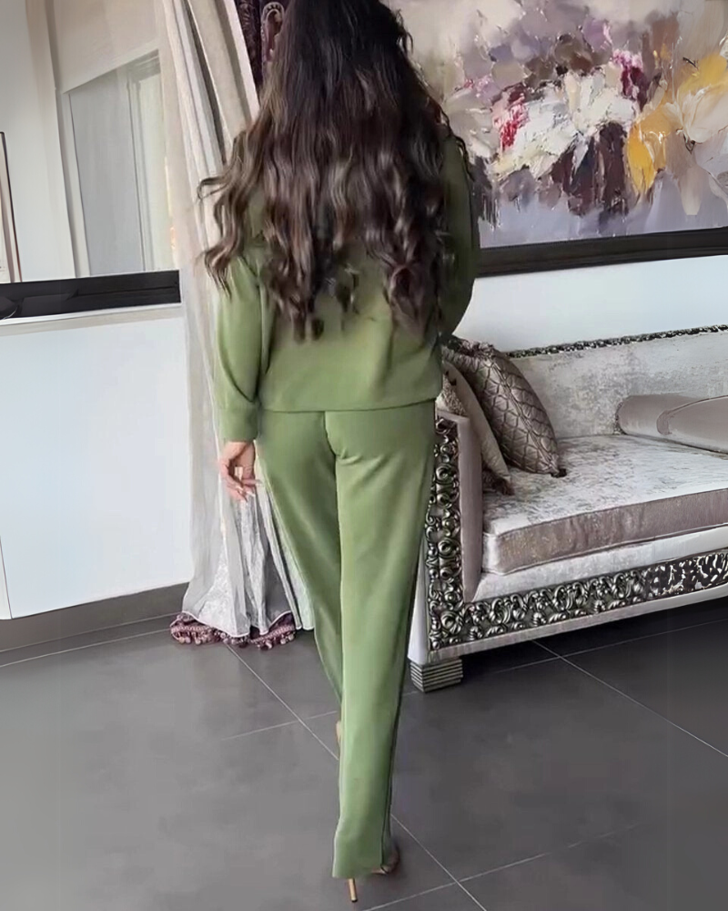 Women's Loungewear Set With Zip & Hood | Chic