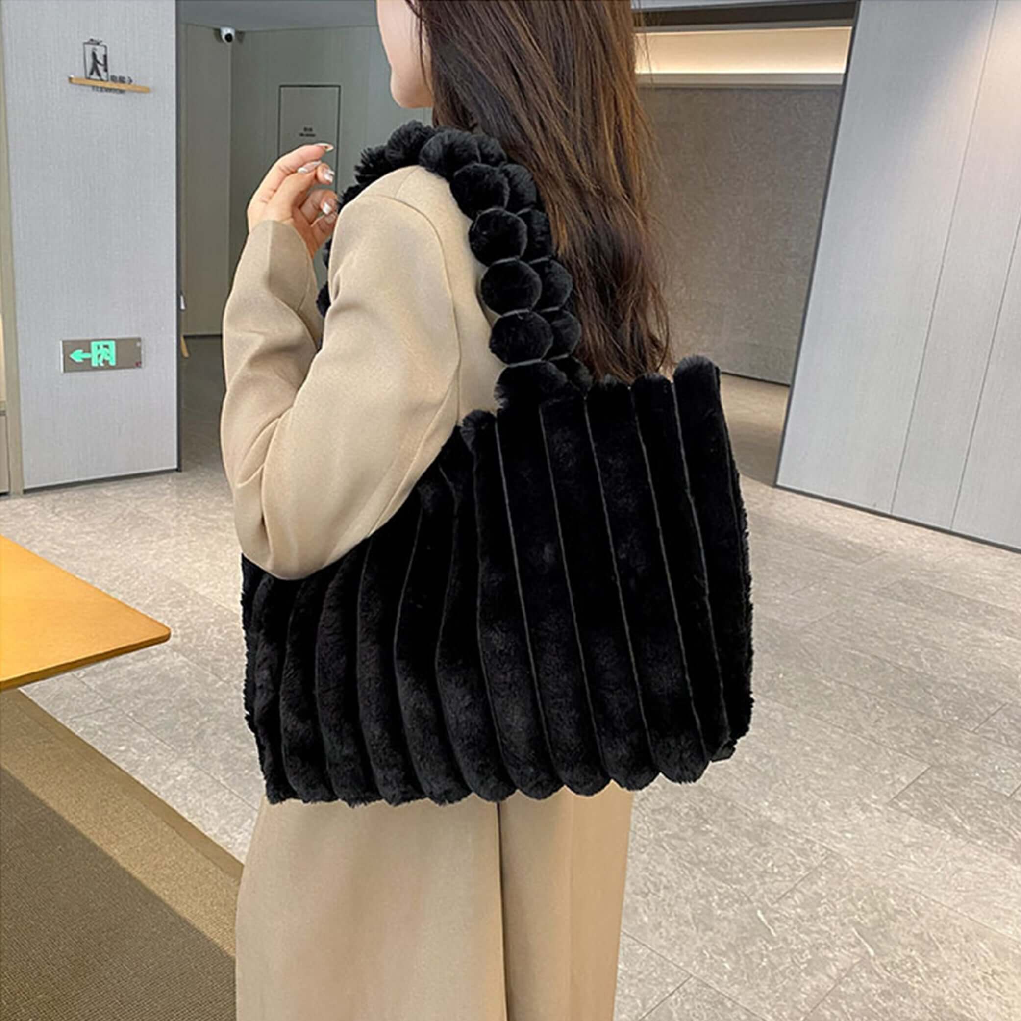 Women's Tote Bag Plush Pom-Pom Handles | Trendy